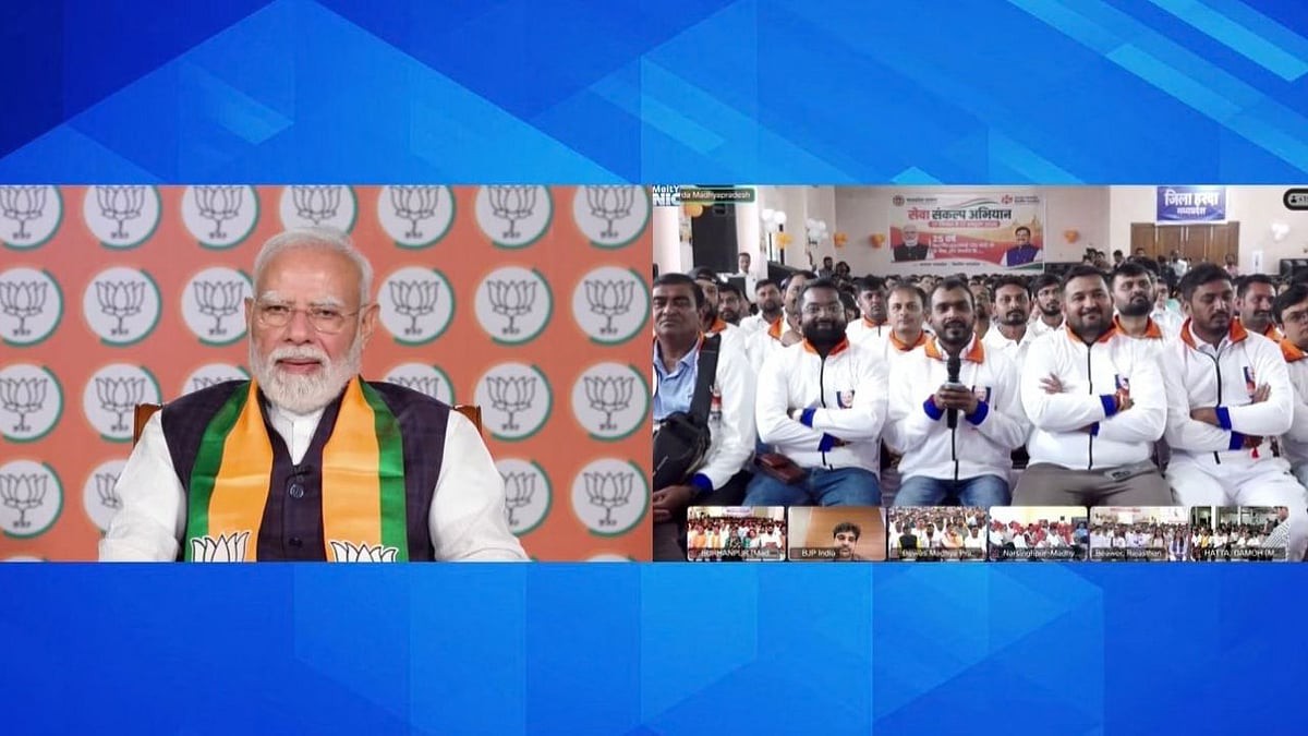 सेवा संकल्प अभियान: PM मोदी ने वडनगर-वाराणसी सेवा यात्रा के युवाओं से किया संवाद, बोले- देश को करीब से समझना जरूरी