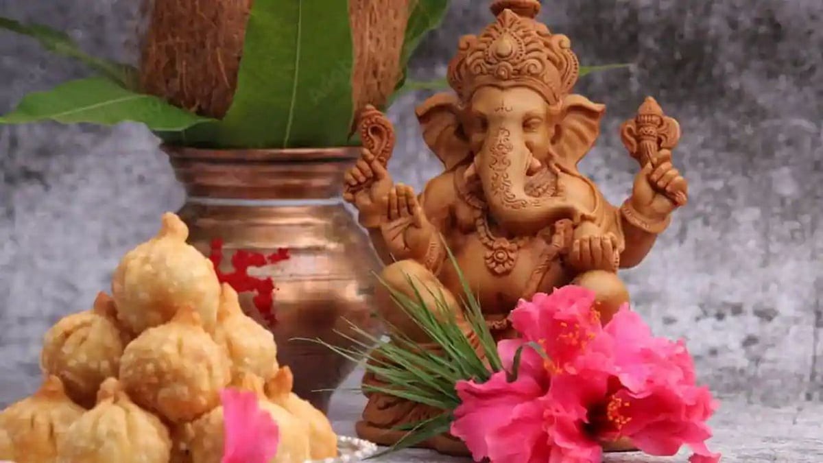 गणेश जी को क्यों मिला गजानन रूप? जानिए हाथी के सिर से जुड़ी 6 पौराणिक मान्यताएं