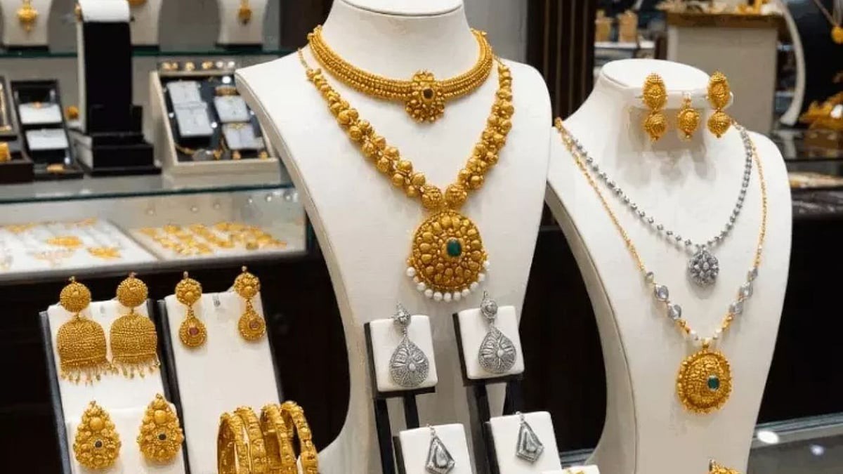 सोना-चांदी के भाव में गिरावट! त्योहारों के बीच खरीदारी से पहले जानें दिल्ली से चेन्नई तक आज का रेट