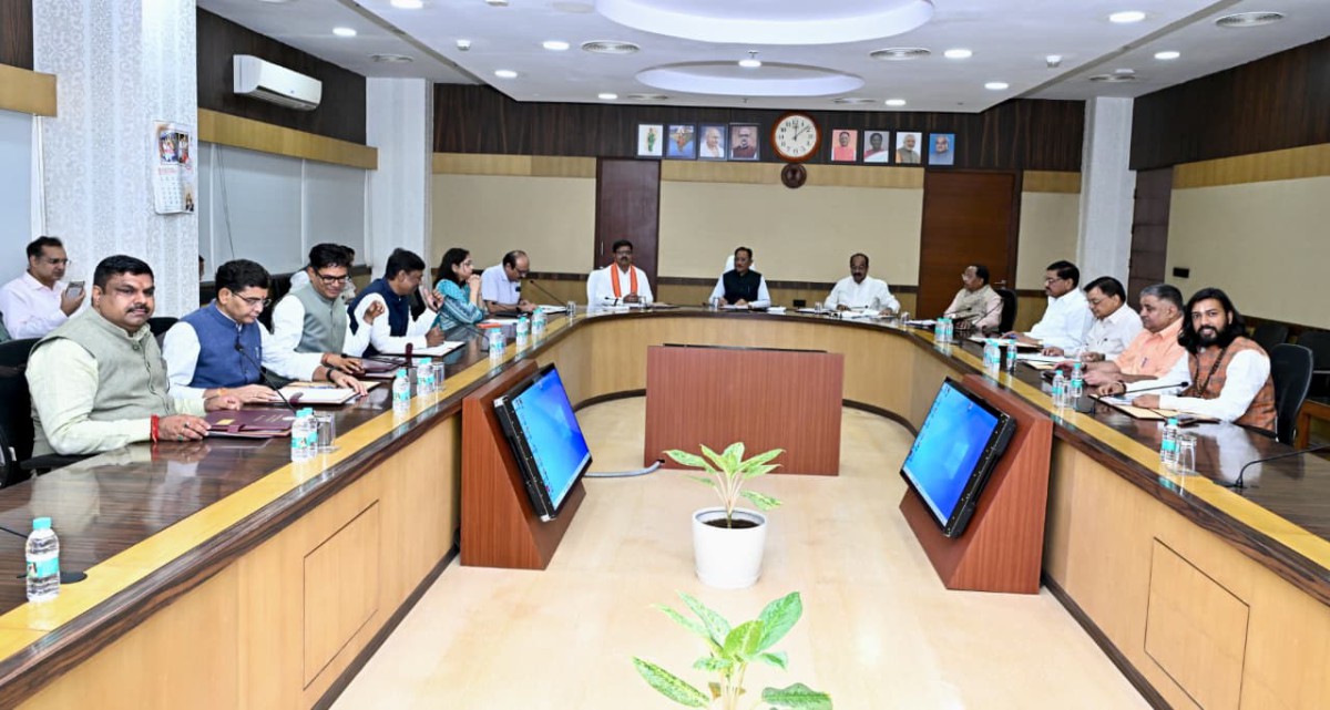 छत्तीसगढ़ कैबिनेट के बड़े फैसले: अतिथि व्याख्याता नीति में बदलाव, पूर्व अग्निवीरों के लिए 10% आरक्षण के नियम मंजूर