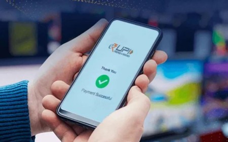 ₹2,000 तक UPI पेमेंट पर बड़ा फैसला, ग्राहक और दुकानदार दोनों को नहीं देना होगा चार्ज