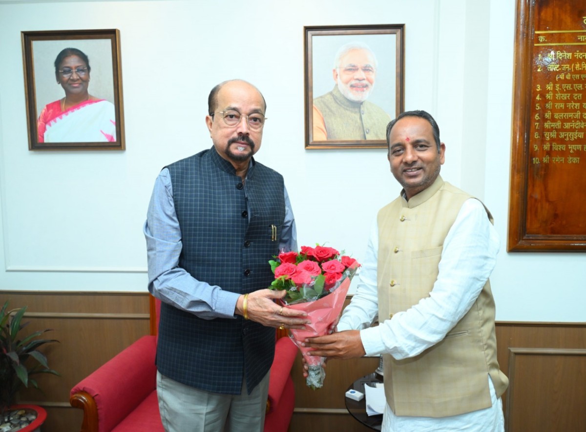 छत्तीसगढ़ में रेड क्रॉस सोसाइटी की गतिविधियों का होगा विस्तार, राज्यपाल रमेन डेका ने सभी जिलों में समीक्षा बैठक कराने के दिए निर्देश