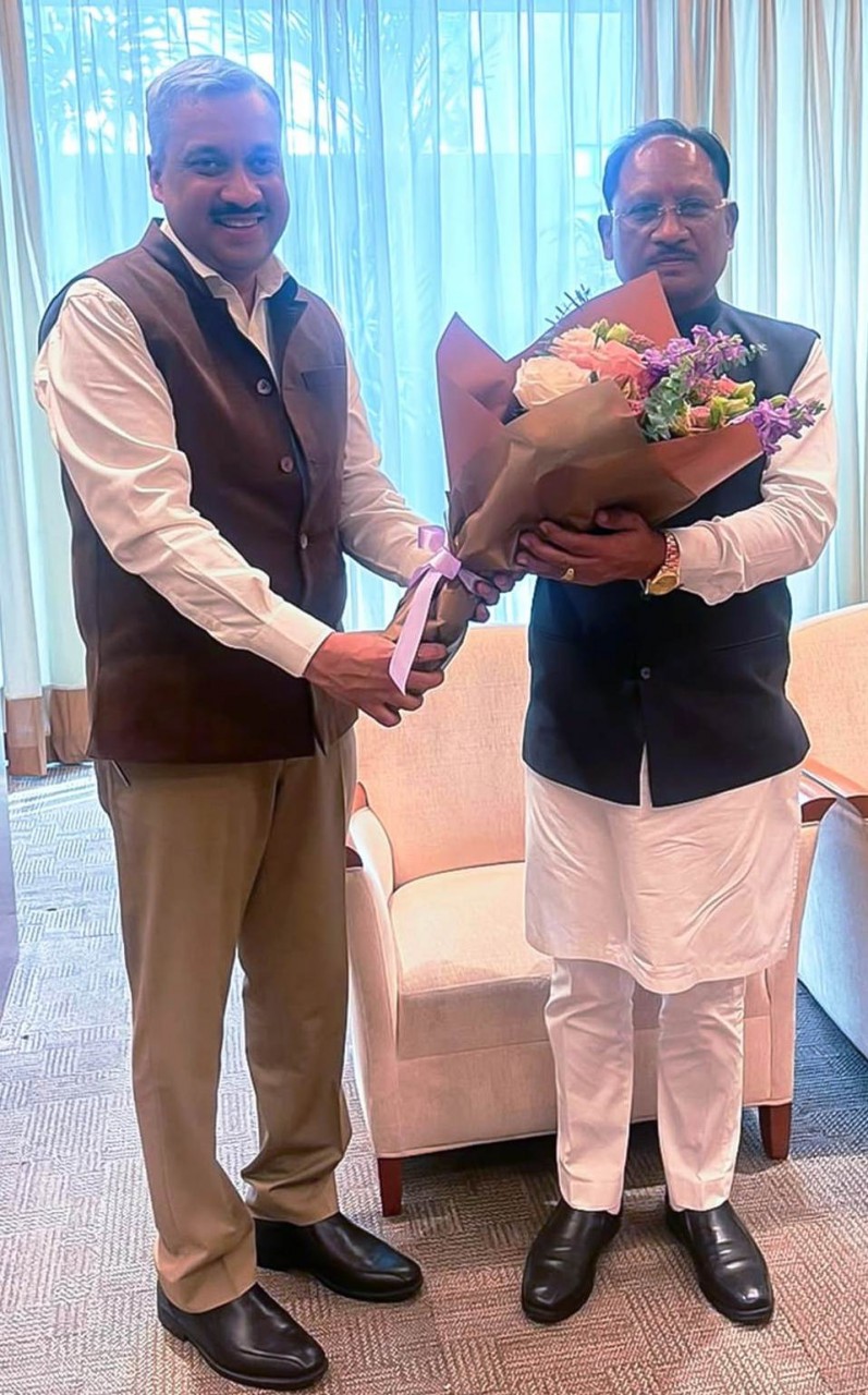 CM विष्णु देव साय सिंगापुर पहुंचे, SING Forum 2026 में वैश्विक निवेशकों के सामने रखेंगे छत्तीसगढ़ के अवसर