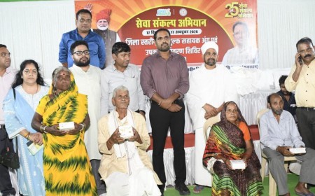 धमतरी में ‘निदान-03’ विशेष शिविर: तीन दिनों में सैकड़ों दिव्यांगजनों को मिले कृत्रिम अंग और शासकीय सुविधाएं