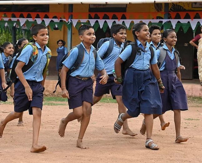 नागपुर जिला परिषद के 76,022 विद्यार्थियों को दिवाली से पहले मिलेंगे नए जूते-मोजे, शासन ने जारी किए 1.29 करोड़ रुपये