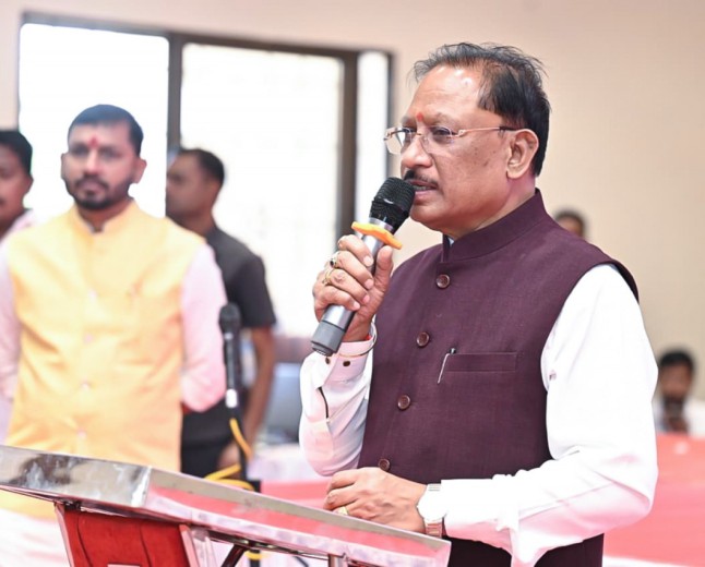 मुख्यमंत्री विष्णु देव साय ने अभनपुर में सुनी ‘मन की बात’ की 139वीं कड़ी, छत्तीसगढ़ की संस्कृति और जनभागीदारी पर दिया जोर
